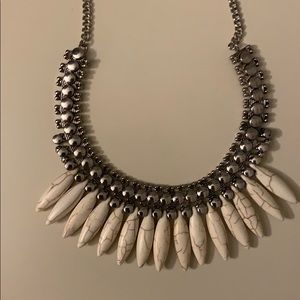 Marble white and silver necklace